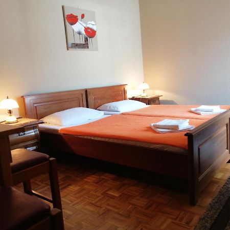 Lovely Apartment With Big Terrace In Budua Esterno foto