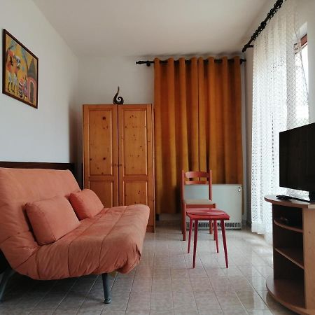 Lovely Apartment With Big Terrace In Budua Esterno foto