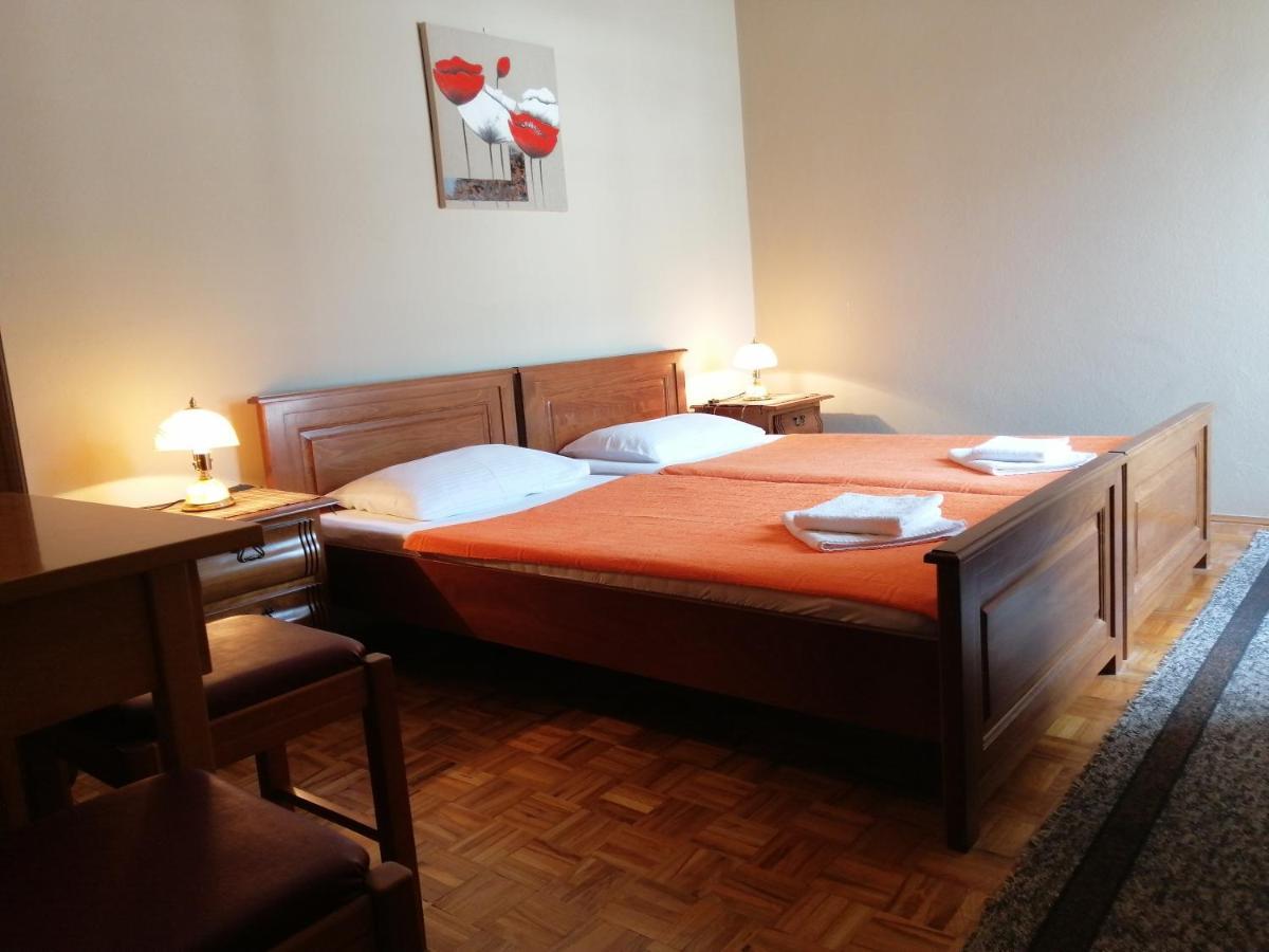 Lovely Apartment With Big Terrace In Budua Esterno foto