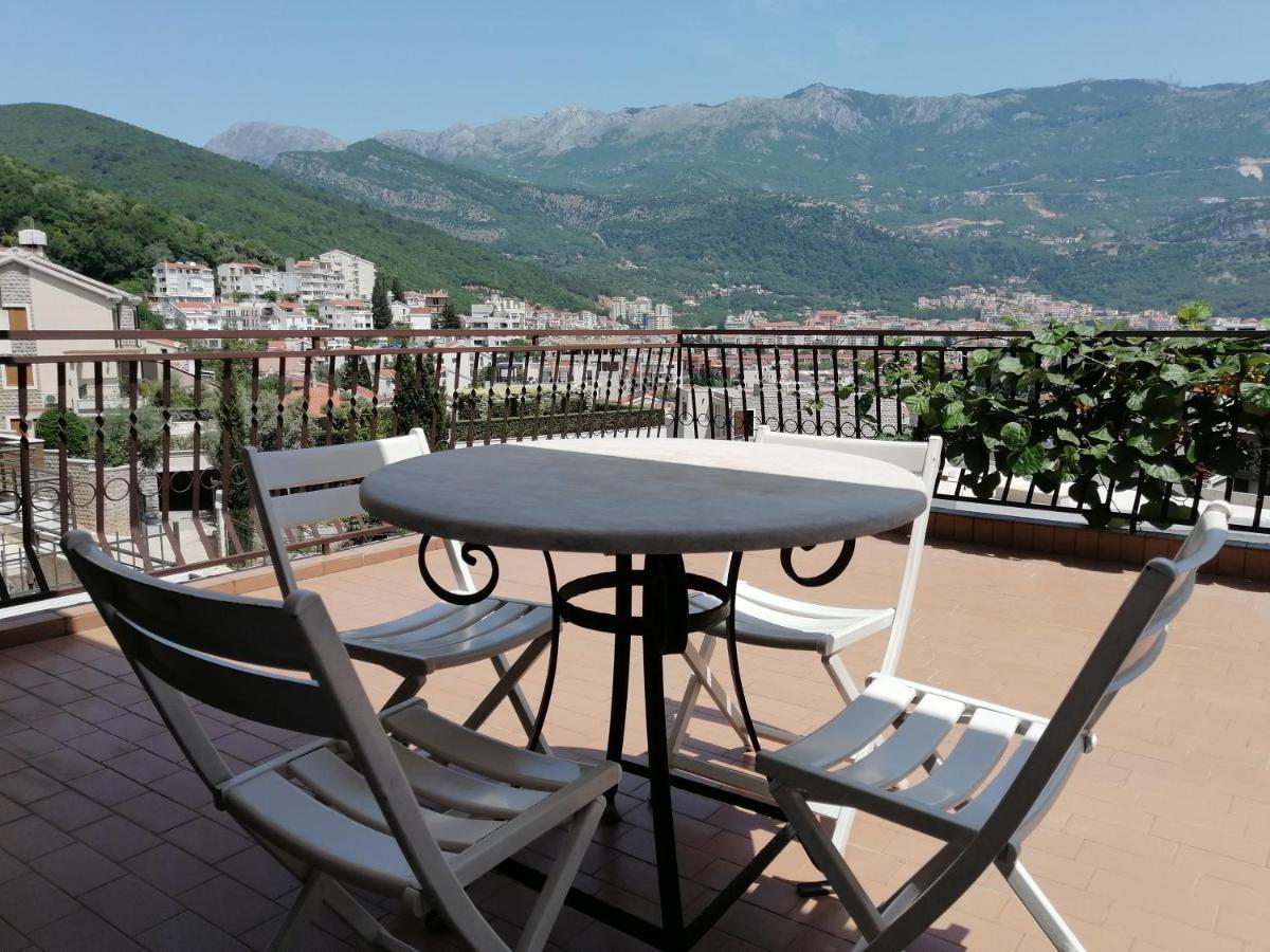 Lovely Apartment With Big Terrace In Budua Esterno foto