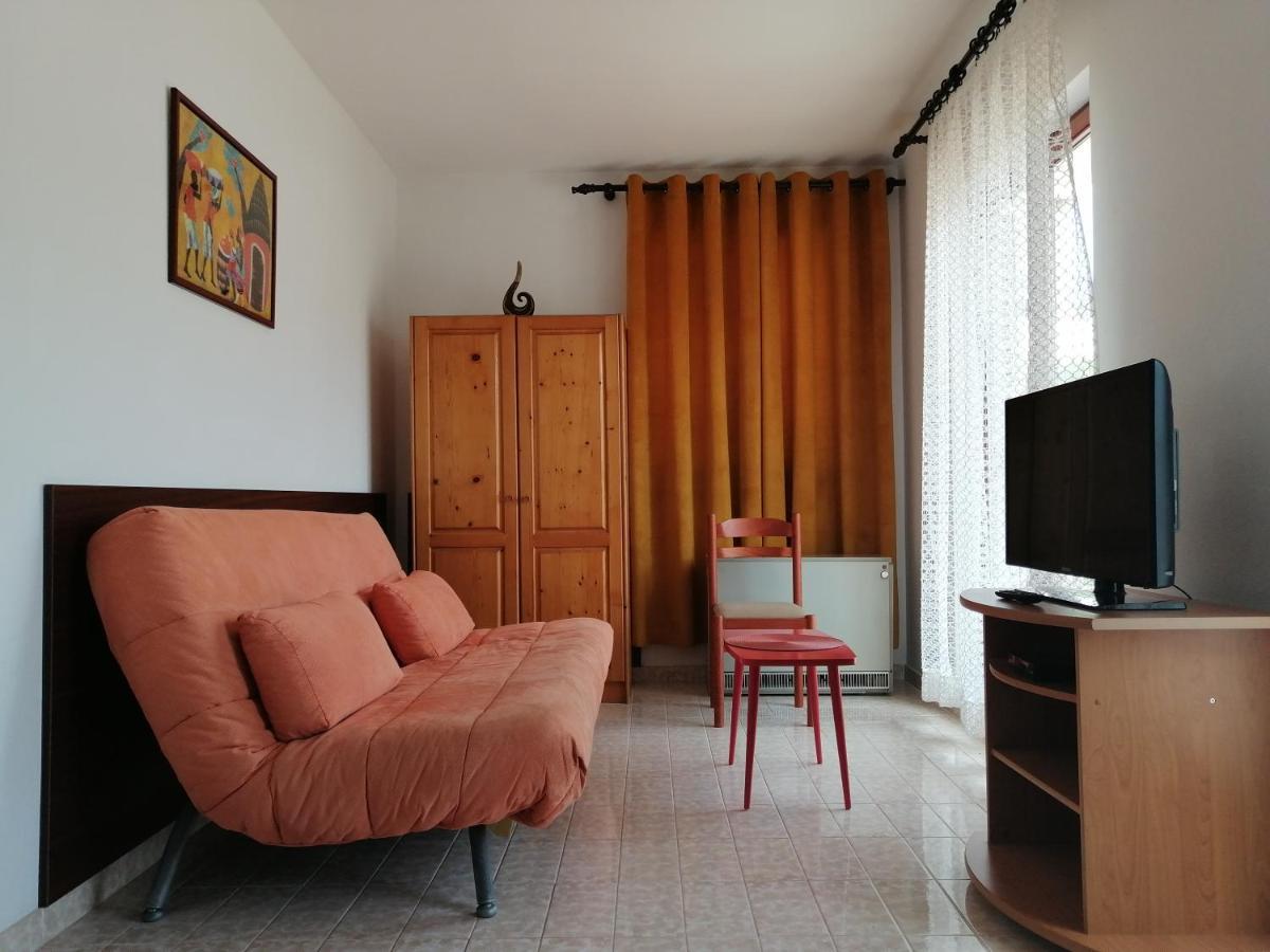 Lovely Apartment With Big Terrace In Budua Esterno foto