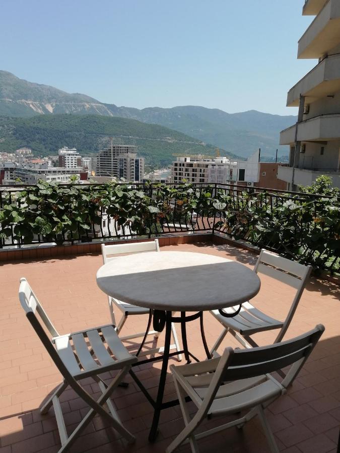 Lovely Apartment With Big Terrace In Budua Esterno foto
