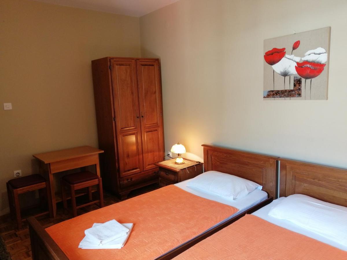 Lovely Apartment With Big Terrace In Budua Esterno foto